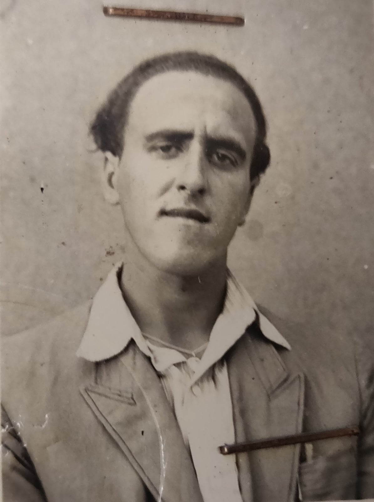 אהרן (ארוינש) ניסטור — מצרף סריקה של פנקס השירות של אהרון, שנמצא בעזבונו של אחיו משה (כולל תמונה)